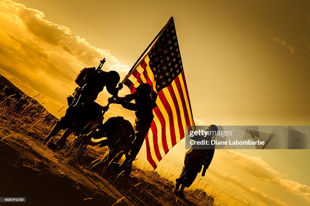 Les soldats américains de la Seconde Guerre mondiale, Agiter le drapeau des États-Unis