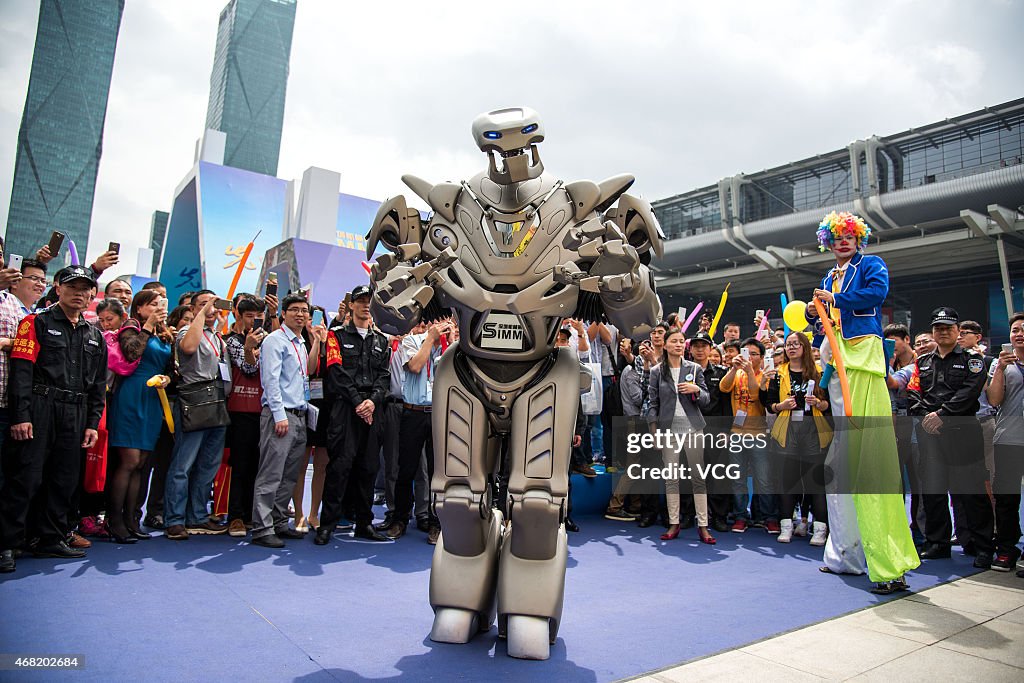 Robot "Titan" Appears In Shenzhen