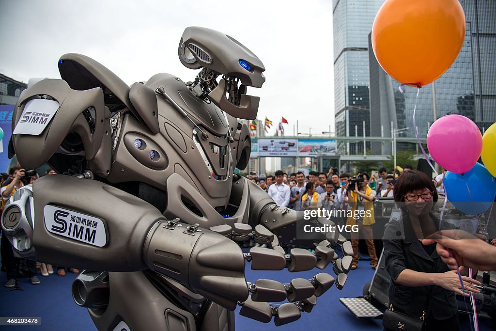 Robot "Titan" Appears In Shenzhen