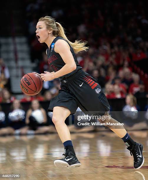 Georgia Stirton of the Gonzaga Bulldogs controls the ball against the Tennessee Lady Vols during the third round of the 2015 NCAA Division I Women's...