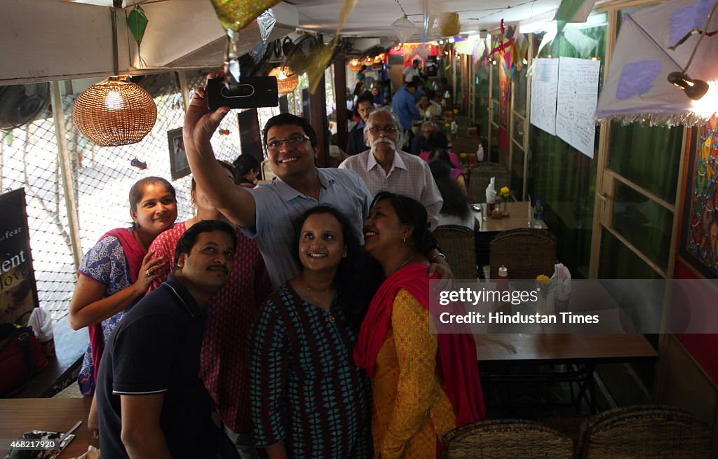 Mumbais Cafe Samovar Shuts After Five Decades