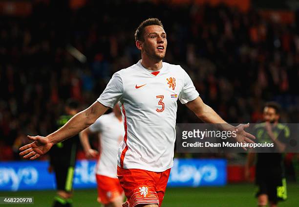 Stefan de Vrij of Netherlands celebrates scoring the opening goal during the international friendly match between the Netherlands and Spain held at...