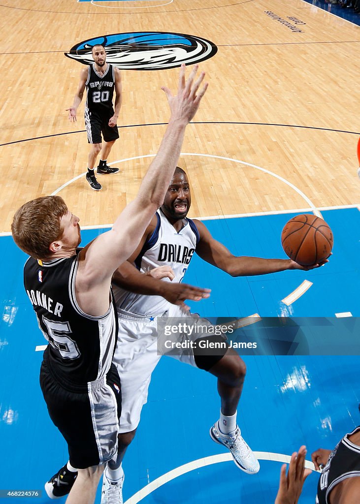 San Antonio Spurs v Dallas Mavericks