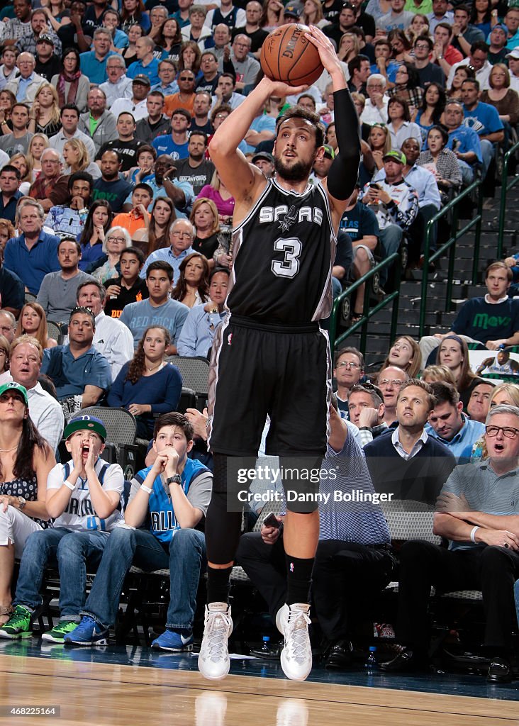 San Antonio Spurs v Dallas Mavericks