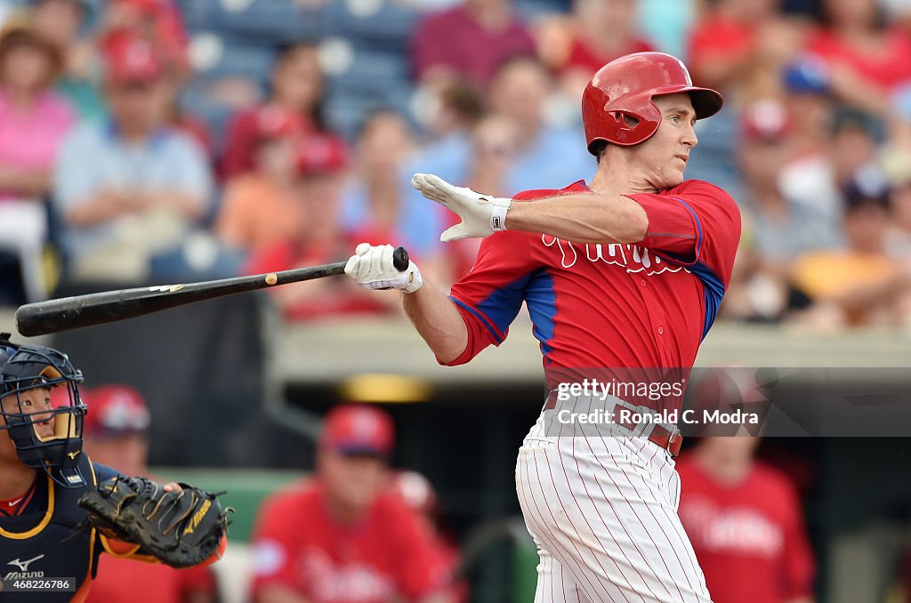 Houston Astors v Philadelphia Phillies