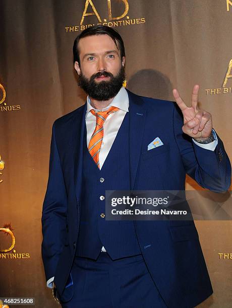 Scanlan Actor Emmett Scanlan Photos and Premium High Res Pictures - Getty Images