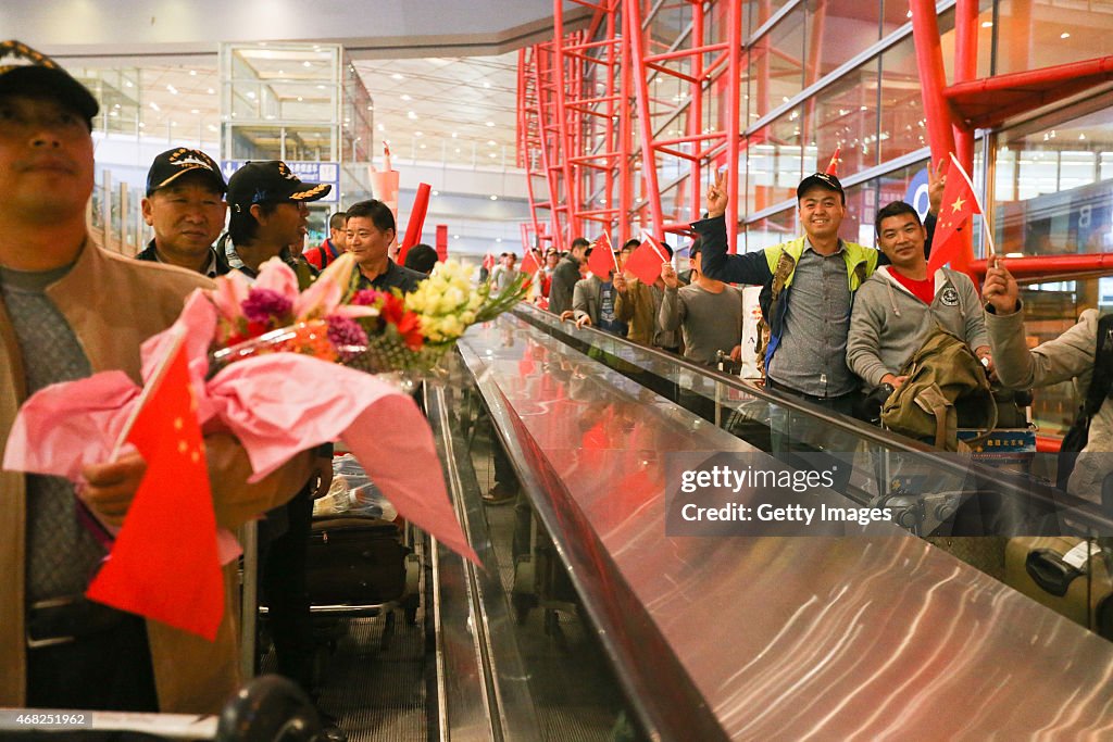 First Group Of Chinese Nationals Evacuated From Yemen Arrive In Beijing