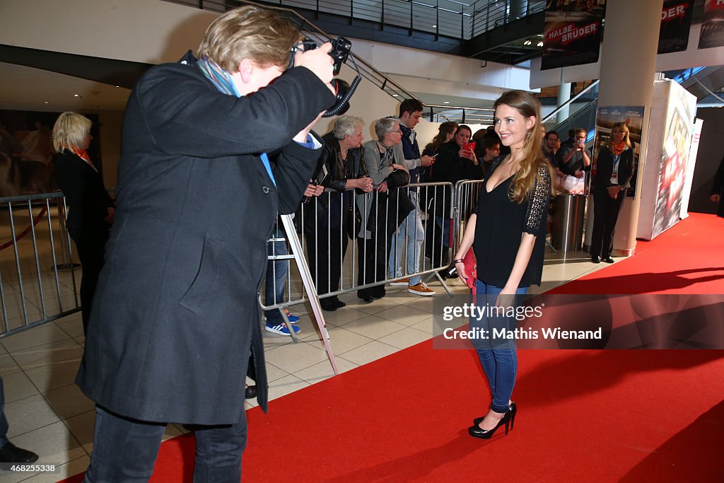 'Halbe Brueder' German Premiere