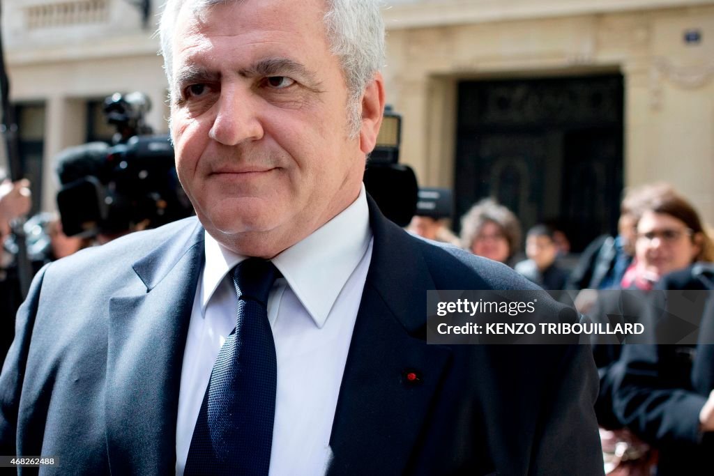 FRANCE-POLITICS-PARTIES-UMP-FINANCE-INVESTIGATION-GRAFT-SARKOZY