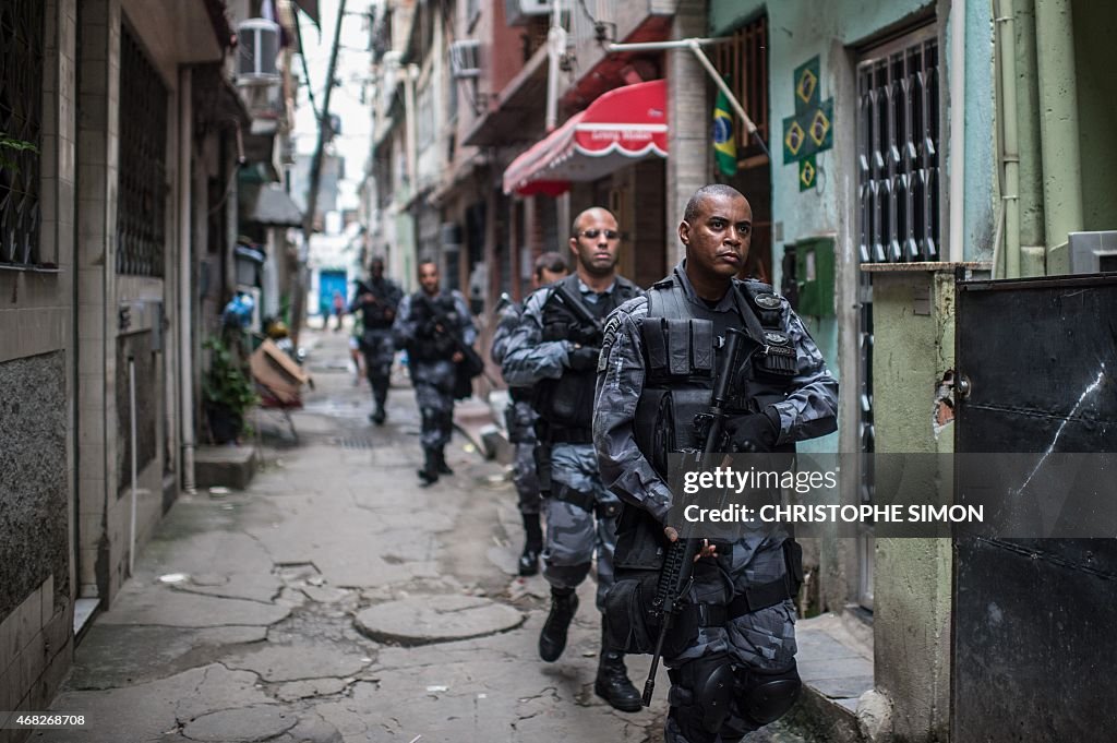 BRAZIL-VIOLENCE-SHANTYTOWN-POLICE