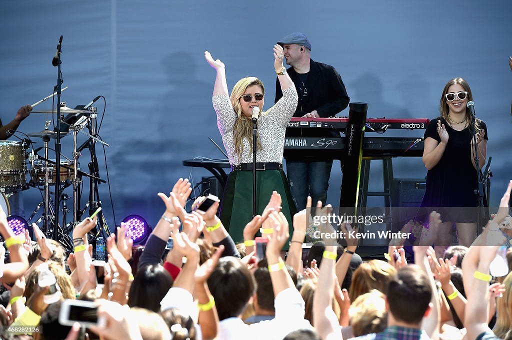 Kelly Clarkson For Chevrolet's Best Day Ever With iHeartRadio At The Grove Los Angeles