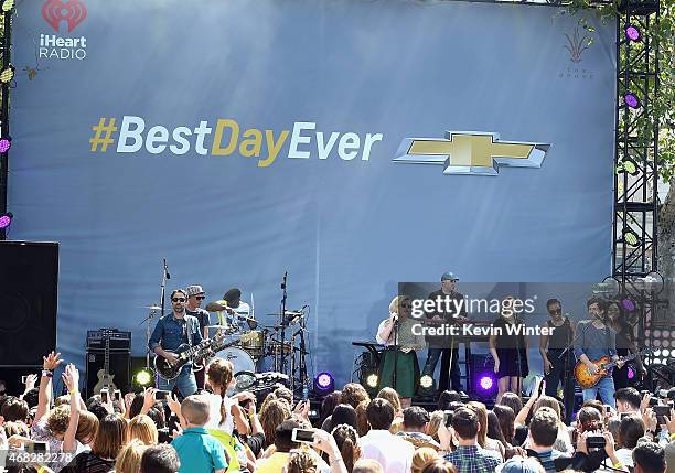 Singer Kelly Clarkson performs onstage for Chevrolet's Best Day Ever with iHeartRadio at The Grove on April 1, 2015 in Los Angeles, California.