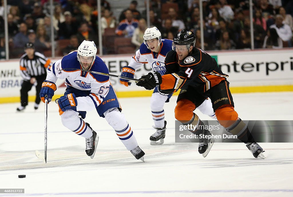 Edmonton Oilers v Anaheim Ducks