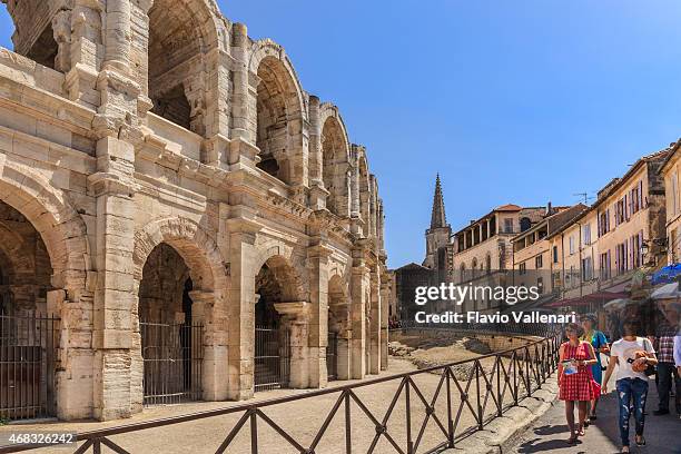 les arènes d'arles - the amphitheatre - france - amphitheater stock pictures, royalty-free photos & images