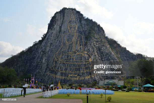 khao chee chan buddha image, pattaya thailand - wat stock pictures, royalty-free photos & images