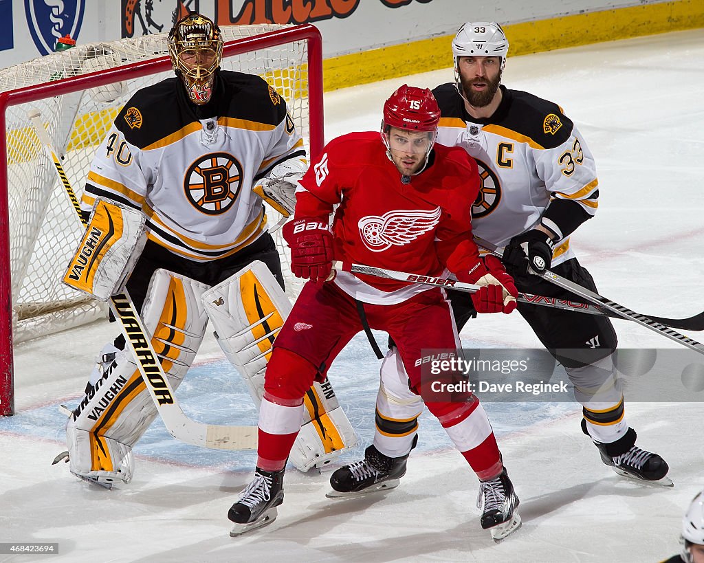 Boston Bruins v Detroit Red Wings