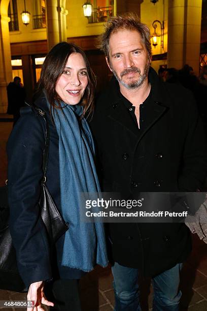 Director Christopher Thompson with his wife actress Geraldine Pailhas attend 'La Porte a Cote' : Theater Play premiere. Held at Theatre Edouard VII...
