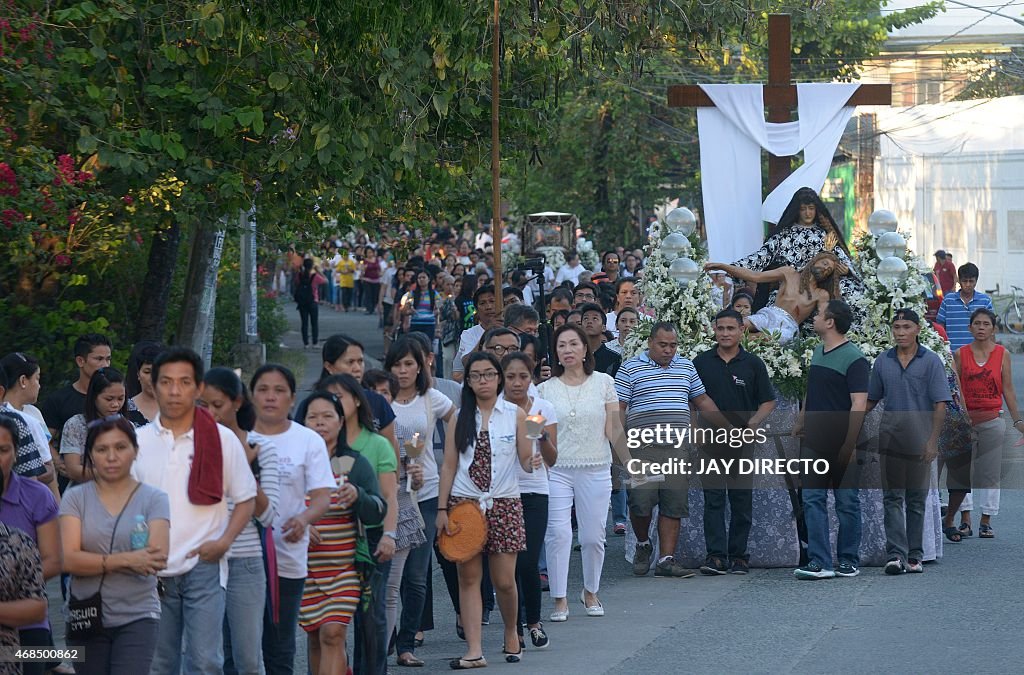 PHILIPPINES-EASTER-RELIGION-RITUAL