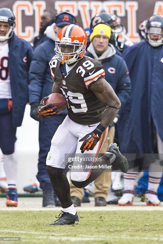 Chicago Bears v Cleveland Browns