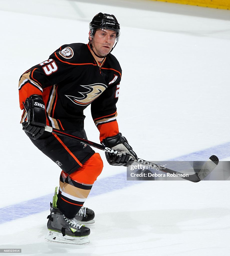 Edmonton Oilers v Anaheim Ducks