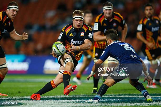 Sam Cane of the Chiefs makes a break during the round eight Super Rugby match between the Chiefs and the Bulls at Waikato Stadium on April 4, 2015 in...