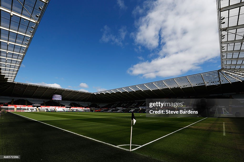 Swansea City v Hull City - Premier League