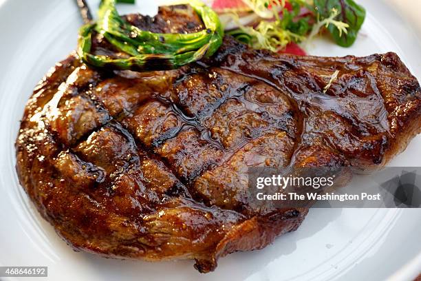 18 Inch Ribeye Cowboy Ribeye Photos and Premium High Res Pictures - Getty Images
