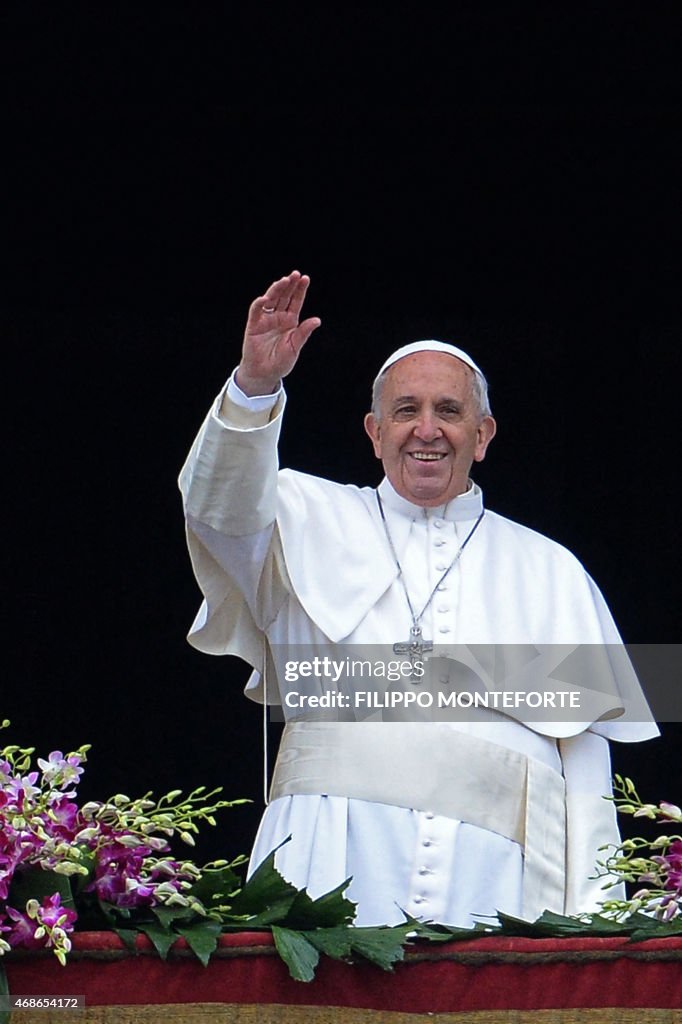 VATICAN-POPE-EASTER-MASS-HOLY WEEK