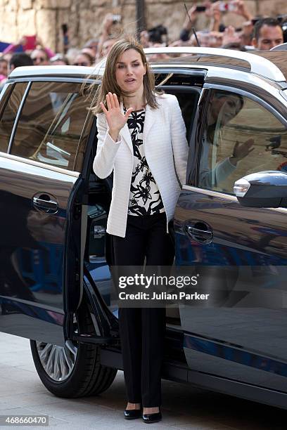 Queen Letizia of Spain attends the Easter Mass at the Cathedral of Palma de Mallorca, on April 5, 2015 in Palma de Mallorca, Spain
