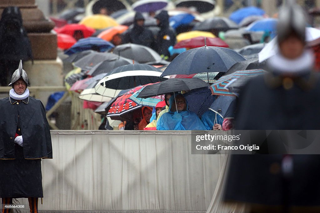 Pope Attends The Easter Mass and Delivers His Urbi Et Orbi Blessing