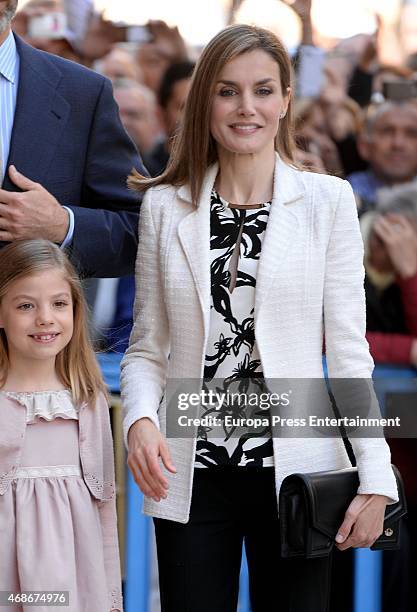 Queen Letizia of Spain and Princess Sofia attend Easter mass at the Cathedral on April 5, 2015 in Palma de Mallorca, Spain.