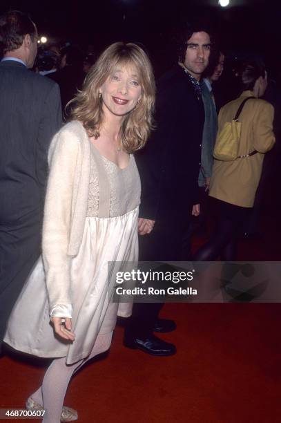 Actress Rosanna Arquette and husband John Sidel attend the "French Kiss" Hollywood Premiere on May 1, 1995 at the Mann's Chinese Theatre in...