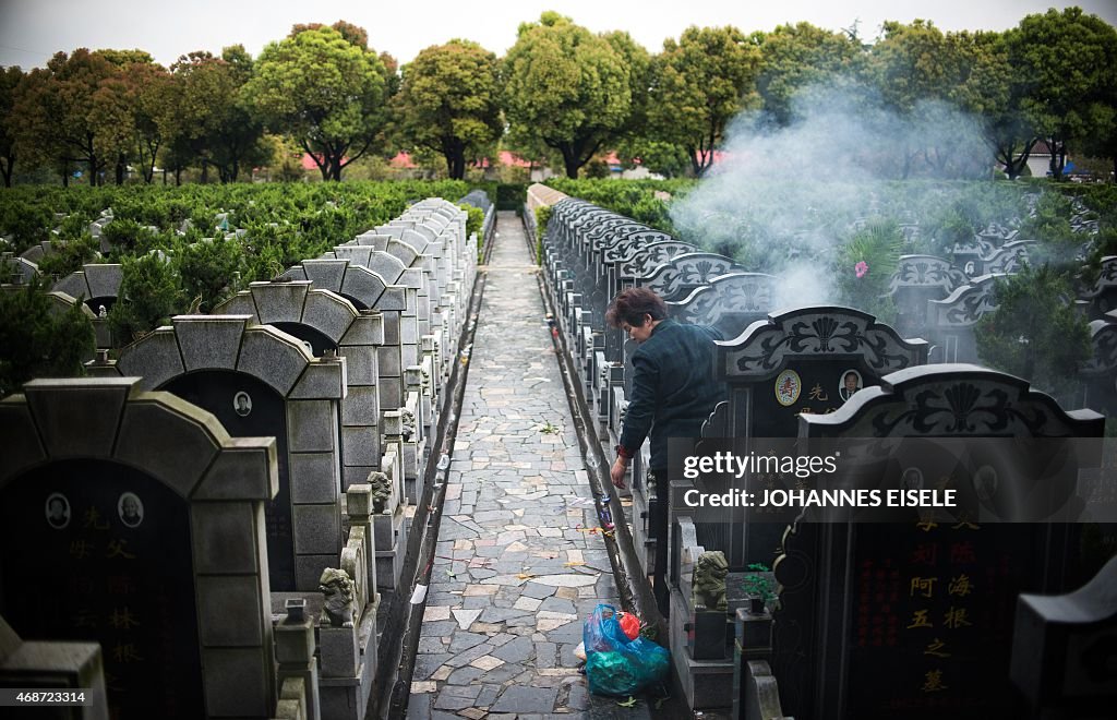 CHINA-RELIGION-CULTURE-QINGMING