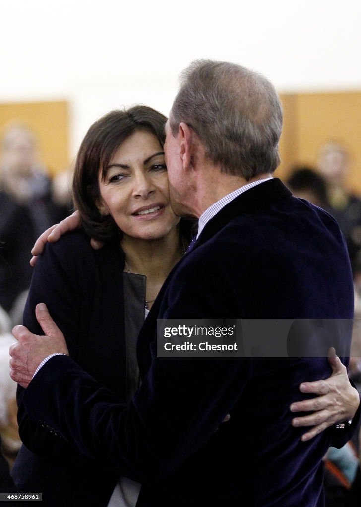 Paris Socialist Mayoral Candidate Anne HIdalgo Holds Her First Paris Meeting