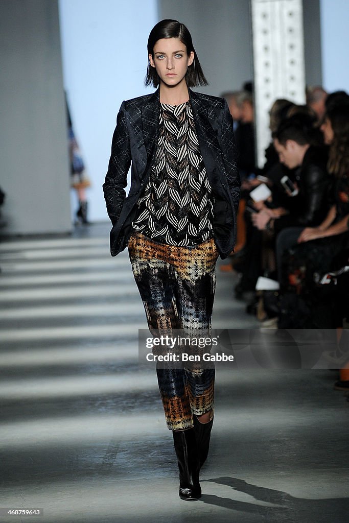 Wes Gordon - Runway - Mercedes-Benz Fashion Week Fall 2014