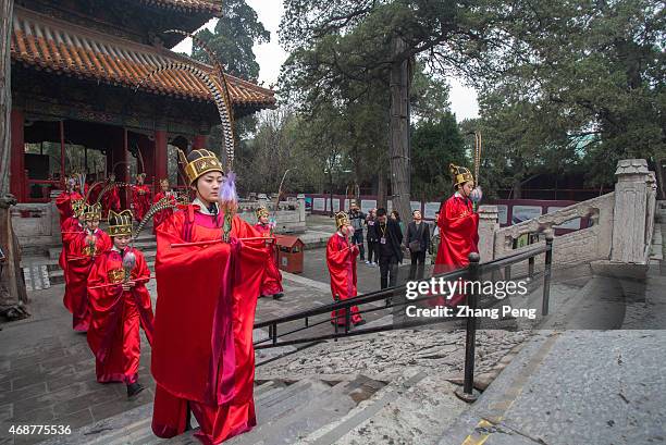 Confucian Ritual 1,391 Confucianism Stock Photos, High-Res Pictures, and Images - Getty ...
