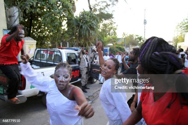 haiti earthquake fifth anniversary - hispaniola stock pictures, royalty-free photos & images