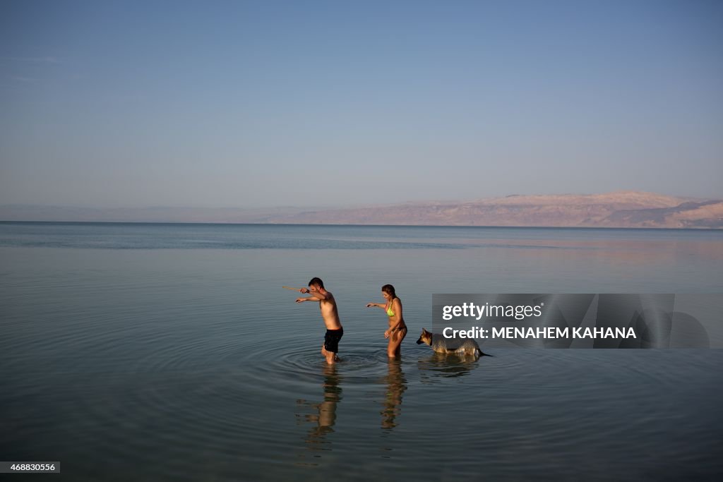 TOPSHOT-ISRAEL-RELIGION-JEWSPASSOVER-HOLIDAY