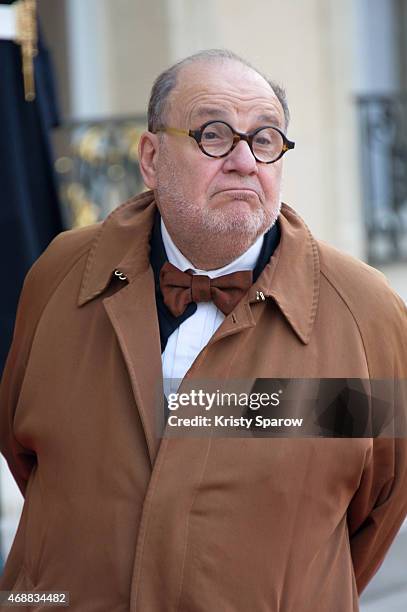 French journalist and director Serge Moati arrives for a state dinner in honor of the Tunisian President Beji Caid Essebsi, on April 7, 2015 at the...