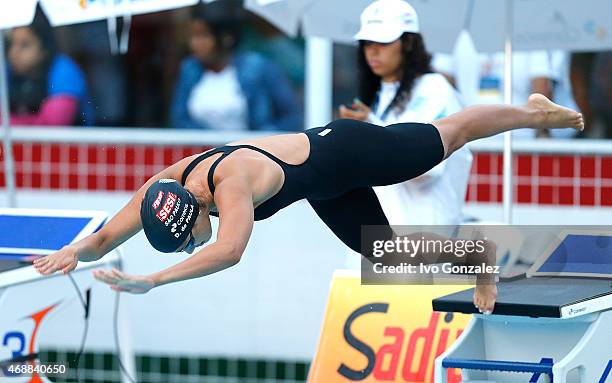 Daynara Ferreira competes in the Women's 100m butterfly finals on day 2 of the Maria Lenk Swimming Trophy 2015 at Fluminense Club April 7, 2015 in...