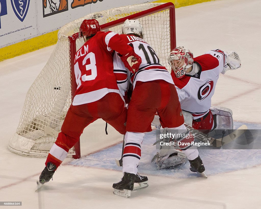 Carolina Hurricanes v Detroit Red Wings