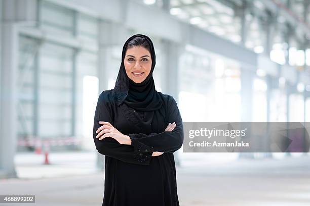 confident about this construction site - arab women stock pictures, royalty-free photos & images