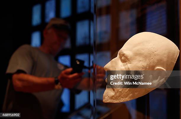 Rob Faust Mask Confederate Mask Photos and Premium High Res Pictures - Getty Images
