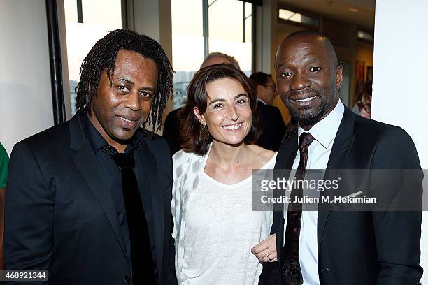 Bernard Diomede, Nathalie Iannetta and Claude Makelele attend the 'Sport Citoyen' Diner at UNESCO on April 8, 2015 in Paris, France.