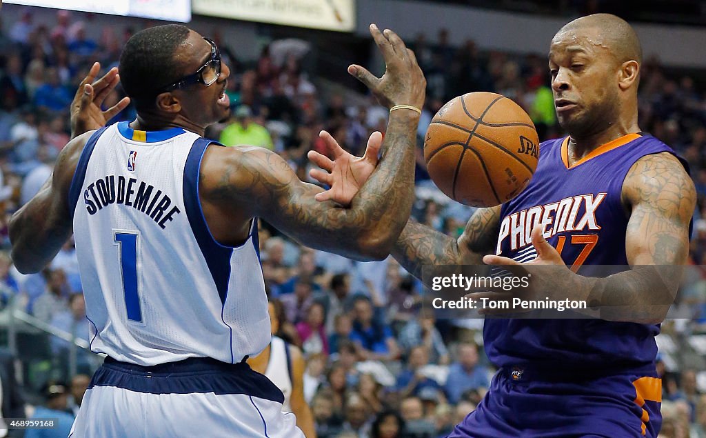 Phoenix Suns v Dallas Mavericks