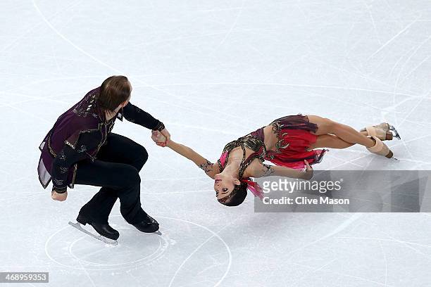 Vera Bazarova and Yuri Larionov of Russia compete in the Figure Skating Pairs Free Skating during day five of the 2014 Sochi Olympics at Iceberg...