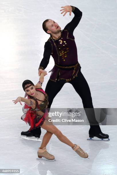 Vera Bazarova and Yuri Larionov of Russia compete in the Figure Skating Pairs Free Skating during day five of the 2014 Sochi Olympics at Iceberg...