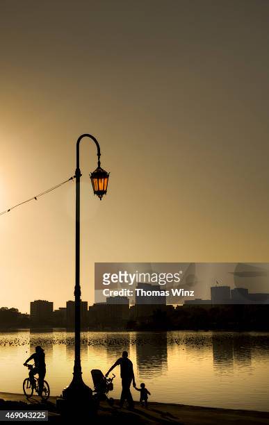 people at lake merritt - alameda county stock pictures, royalty-free photos & images