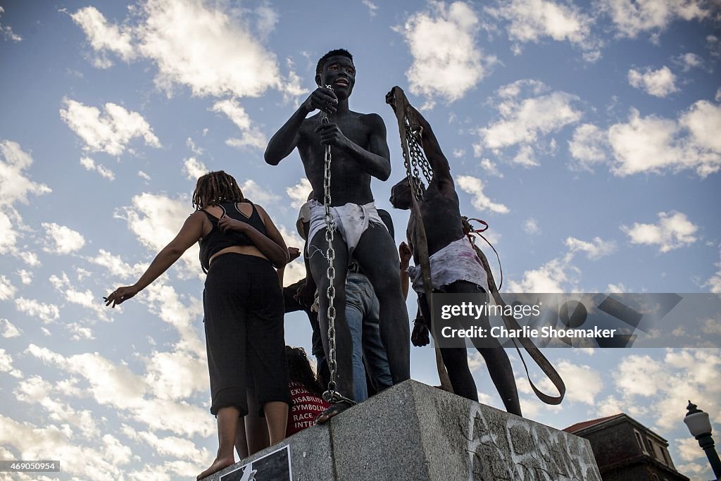South Africa's University of Cape Town Removes Statue of Cecil Rhodes