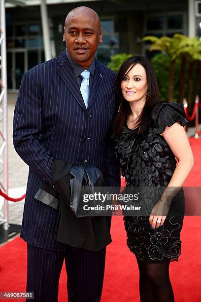 Jonah Lomu and Nadene Quirk pose on the red carpet ahead of the Westpac Halberg Awards at Vector Arena on February 13, 2014 in Auckland, New Zealand.